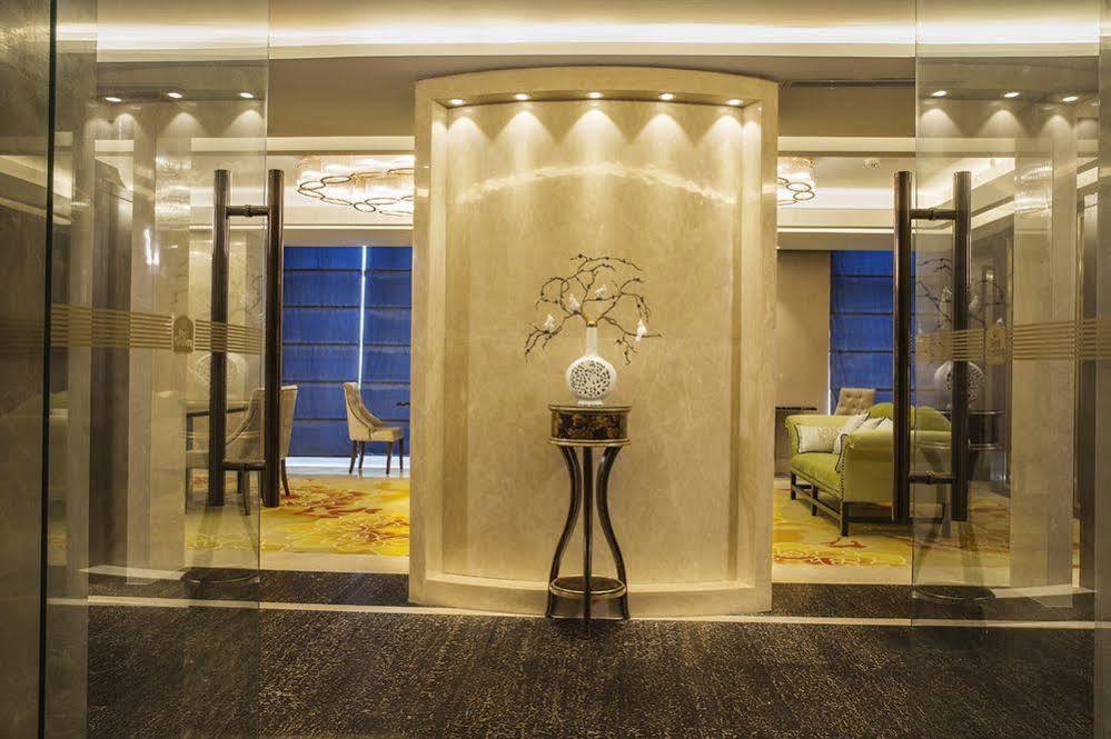 Chengdu Jin Yun Hotel Exterior photo